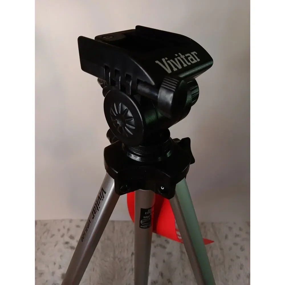 Vivitar VPT-120 Tripod Deluxe lightweight video-photo open box